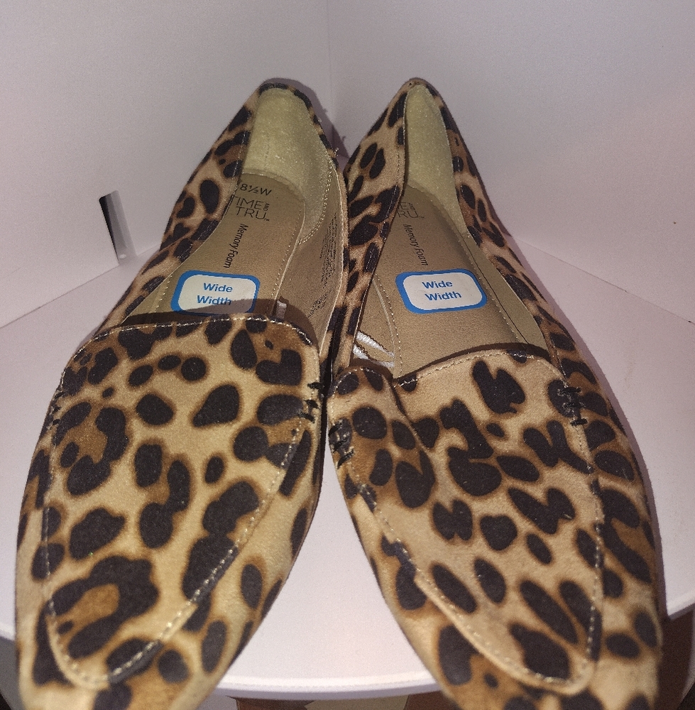 Time and Tru Brown and Black Flats with Leopard Print
